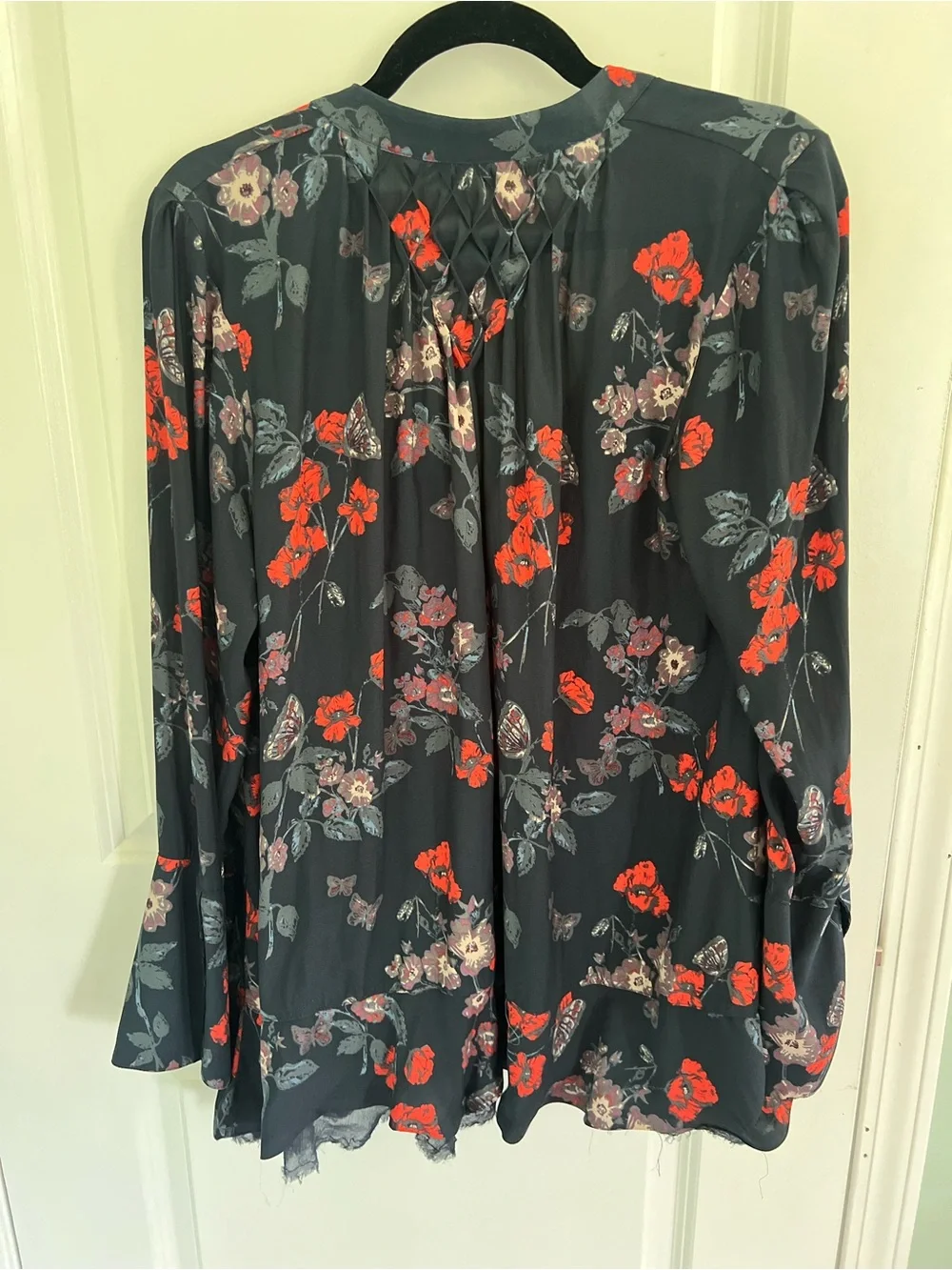 Free People So Fine pebble crepe smocked tunic Top In Navy Size Small
